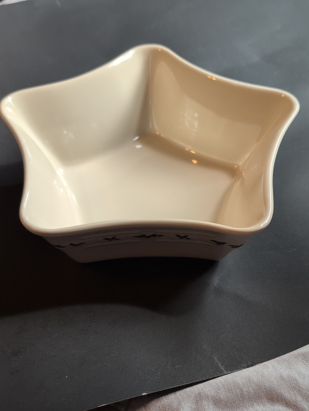 Longaberger Cream Star Holiday Ceramic  Serving Bowl